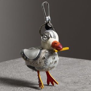 Burberry Lawrence seagull cashmere charm
